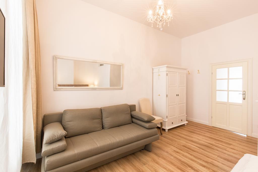 Fritz By Rockchair Apartments L Superhost Status L 3 Bedrooms Boxspringbeds 2 Bathrooms 2 Kitchen - Cozy Family & Business Flair Welcomes You! Berlin Kültér fotó