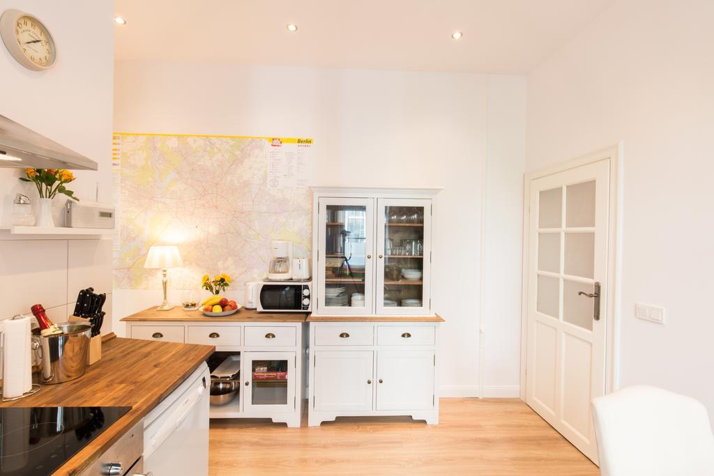 Fritz By Rockchair Apartments L Superhost Status L 3 Bedrooms Boxspringbeds 2 Bathrooms 2 Kitchen - Cozy Family & Business Flair Welcomes You! Berlin Kültér fotó