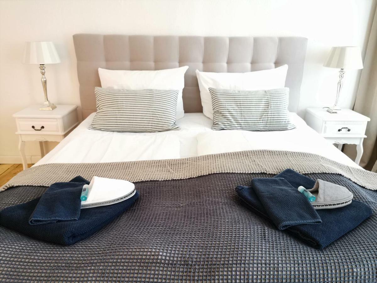 Fritz By Rockchair Apartments L Superhost Status L 3 Bedrooms Boxspringbeds 2 Bathrooms 2 Kitchen - Cozy Family & Business Flair Welcomes You! Berlin Kültér fotó