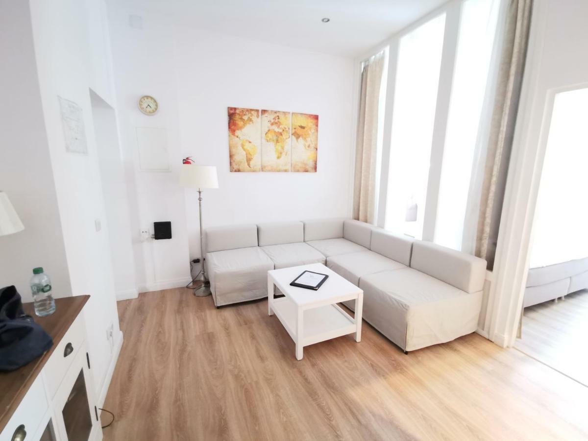 Fritz By Rockchair Apartments L Superhost Status L 3 Bedrooms Boxspringbeds 2 Bathrooms 2 Kitchen - Cozy Family & Business Flair Welcomes You! Berlin Kültér fotó
